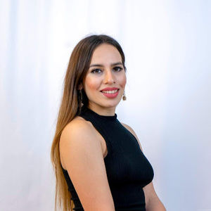 Meet your Posher, Daniella